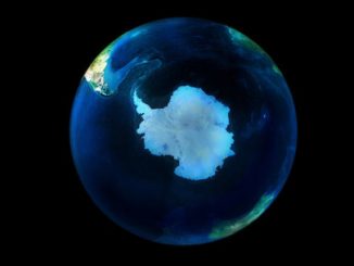 Extreme warming of the South Pole
