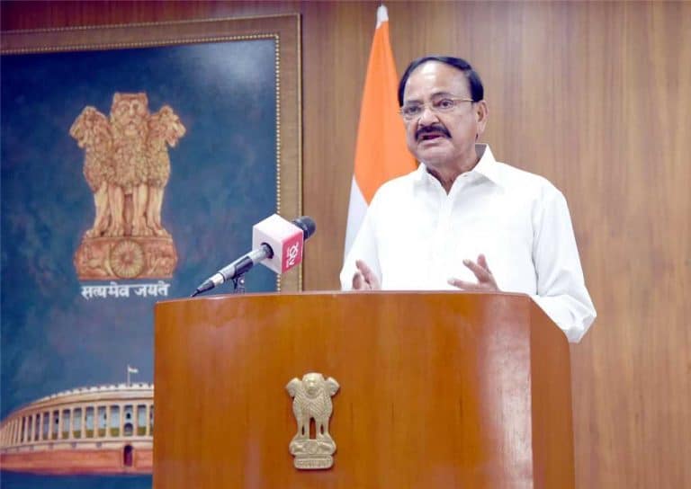 Vice President advises DU authorities to continue the present quota procedure by earmarking seats for the tale