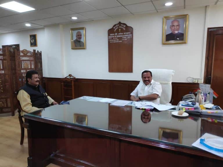 Karnataka Agriculture Minister meets Union Chemicals and Fertilizers Minister
