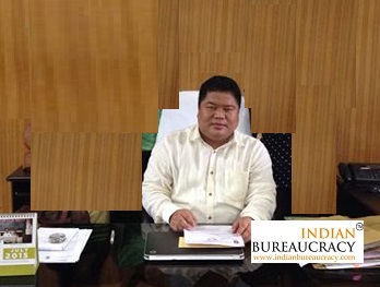B John Tlangtinkhuma IAS