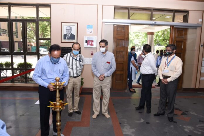 Harsh Vardhan unveils ICMR’s History Timeline