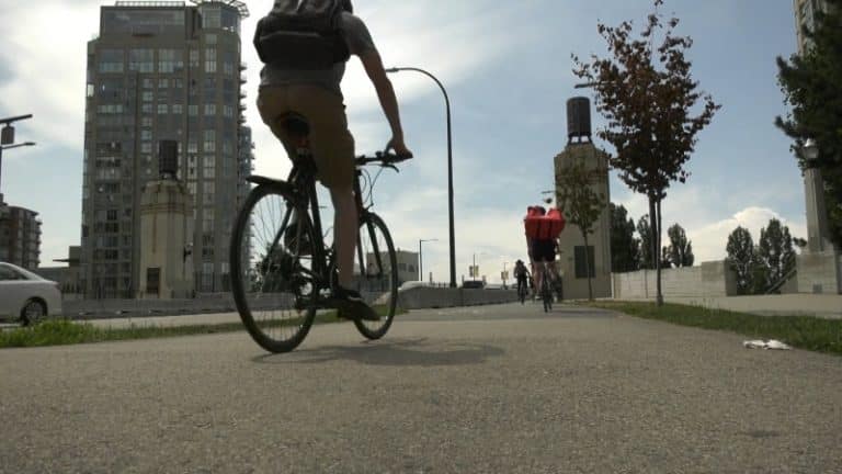 Neighborhoods with high walk and bike scores also have greater crash risks