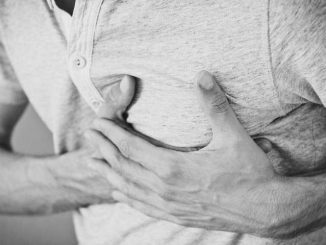 Online searches for 'chest pain' rise, emergency visits