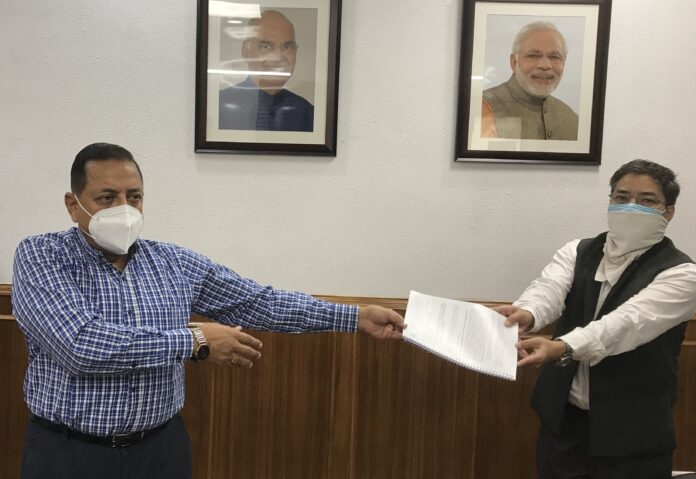 itendra Singh receives a memorandum