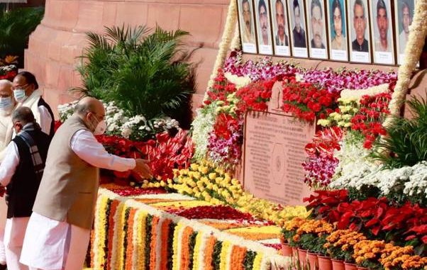 Amit Shah pays floral tributes to Martyrs of the 2001 Parliament Houseattack