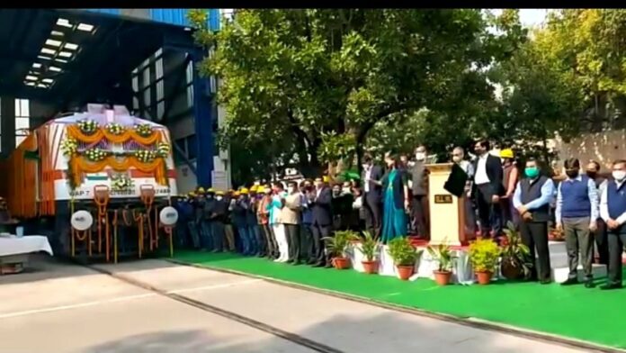 Vinod Kumar Yadav, Chairman & CEO, Railway Board flags off 40th 6,000 HP Electric