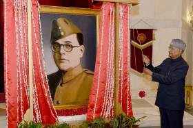Unveils A Portrait of Netaji Subhas Chandra Bose