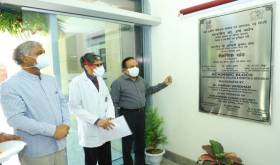 Harsh Vardhan Reviews COVID Facility