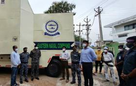 Indian Navy Provides 'Oxygen on Wheels