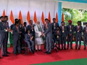 PM host Indian Paralympic