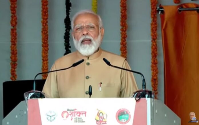 PM visits Prayagraj and participates
