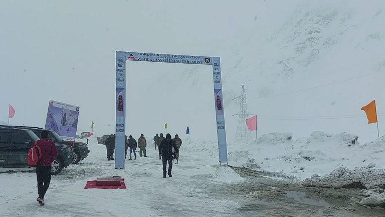 Zoji La Pass opened for traffic on Srinagar-Kargil