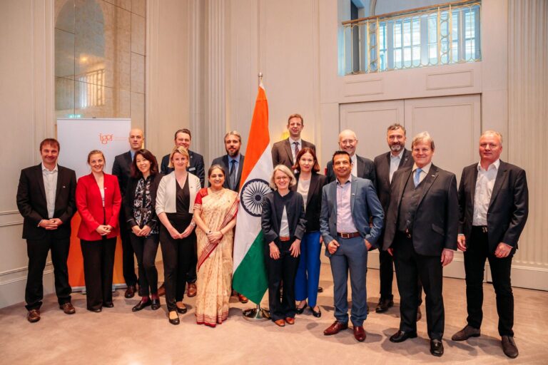 round table meeting with major German energy