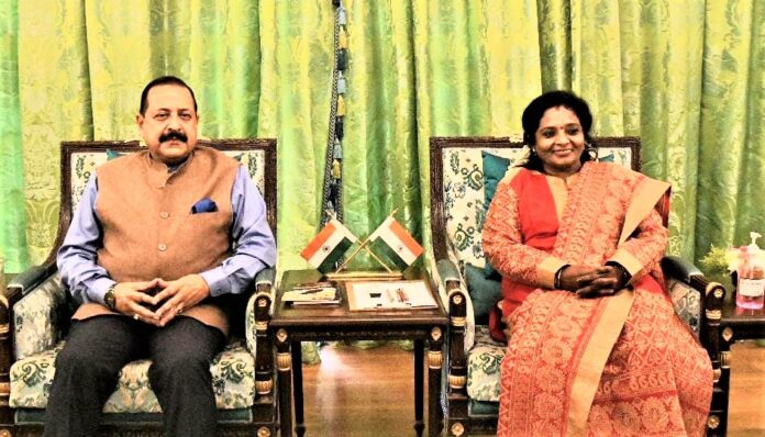 Jitendra Singh calls on Telangana Governor