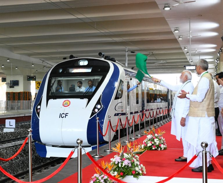 PM Modi flags off new Vande Bharat Express