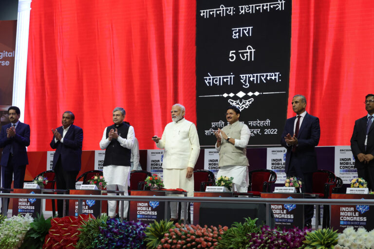 PM launches 5G Services