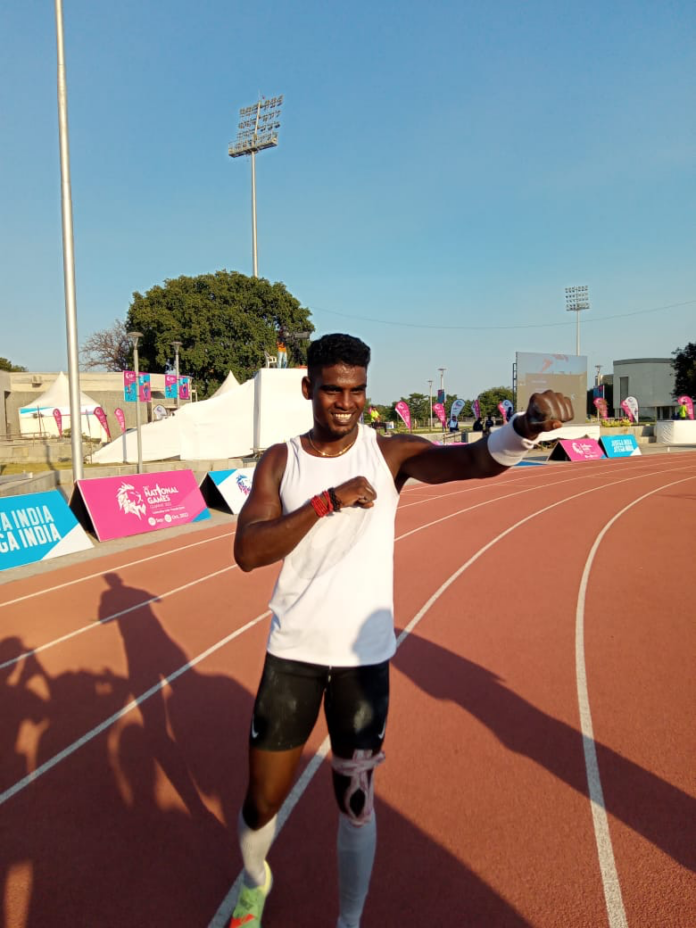 Pole-vaulter Siva lends