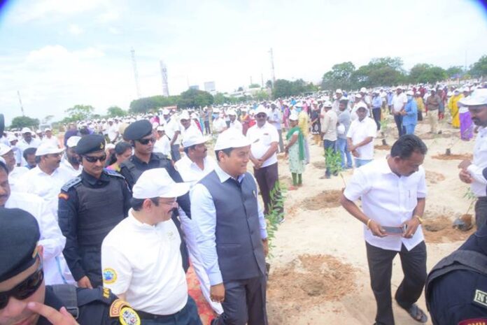 launches mass plantation drive