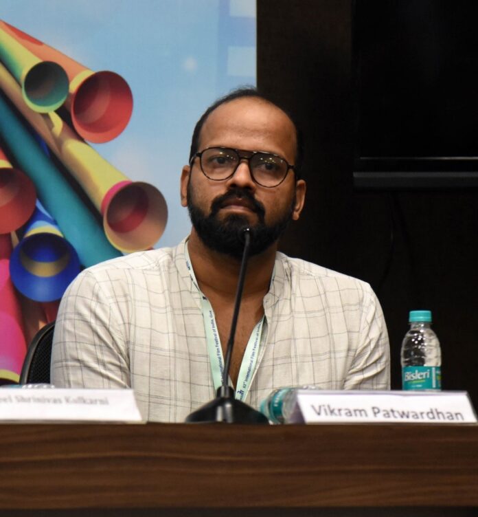 In single day Photojournalists