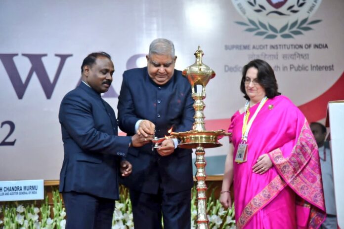 VP lauds Comptroller and Auditor General of India
