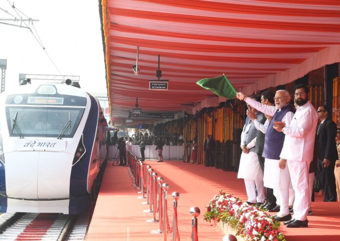 PM Modi flags off Vande Bharat Express