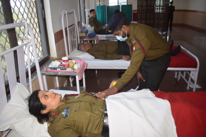 DONATE BLOOD - SAVE LIVES