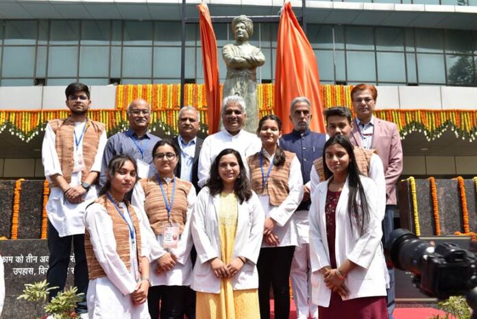 500 beds to ESIC Medical College