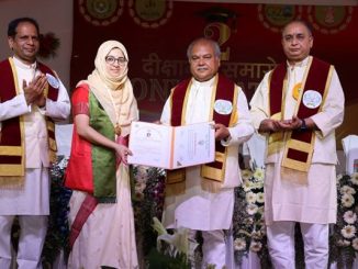 Minister attends the Convocation ceremony