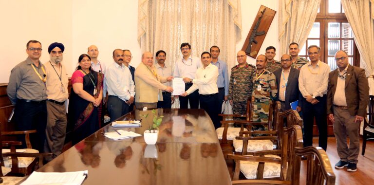 MoD signs Rs 3,000 crore