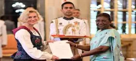 H E May-Elin Stener presents credentials to President of India