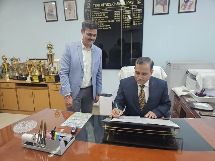 Naresh Jindal assumes charge as Vice-Chancellor, LUVAS